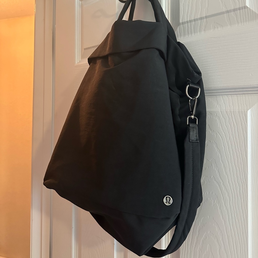 Lululemon On My Level Bag